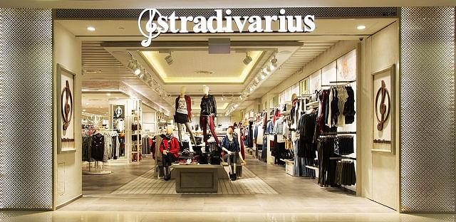 stradivarius, ion orchard, singapore, shopping, autumn winter 2013, street style, streetwear, punk rock, preppy, sporty chic, an